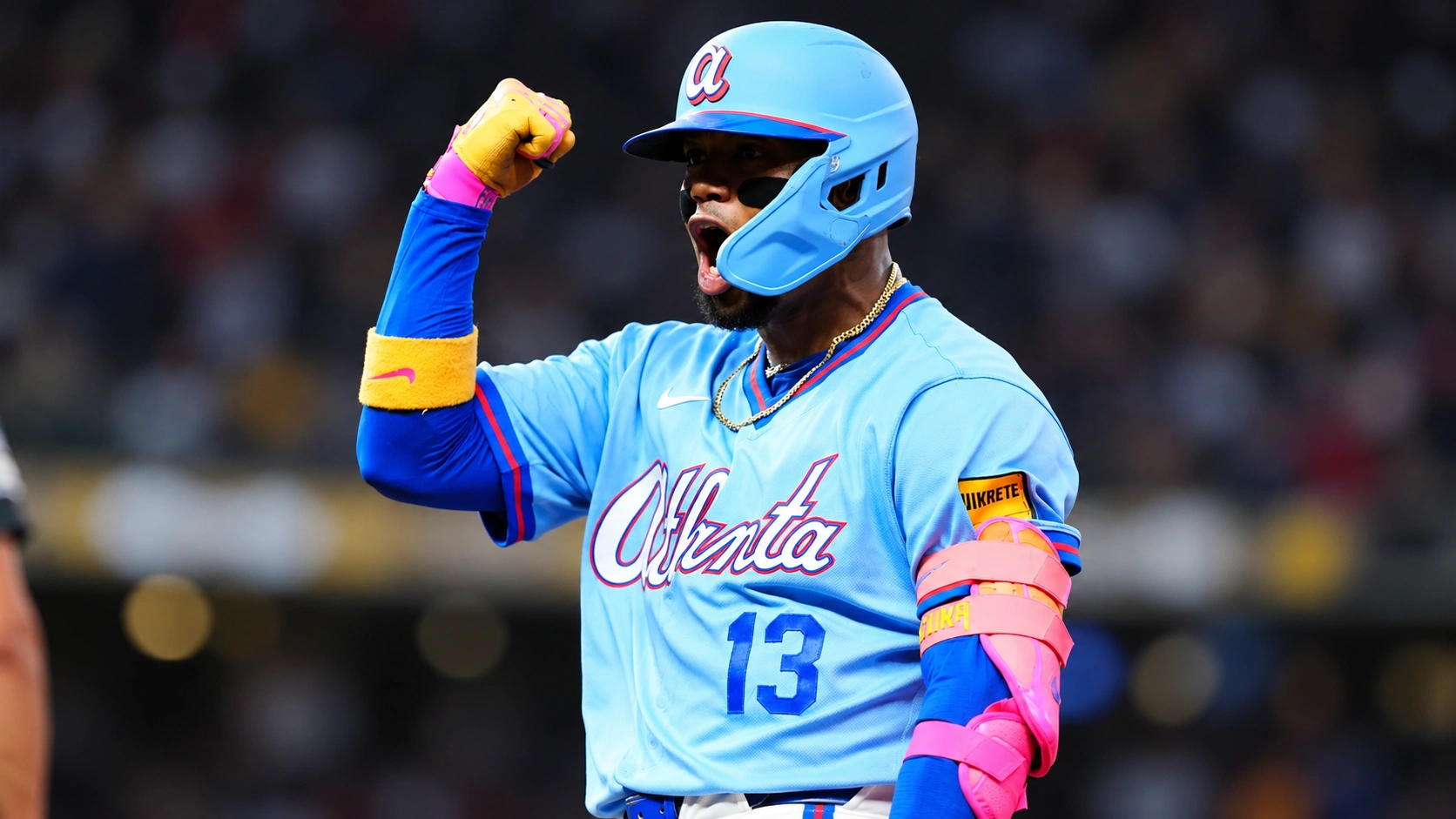 Bravos aseguran a Ronald Acuña Jr. y Ozzie Albies para 2027